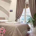 Bed & Breakfast Terrazza Garibaldi Naples