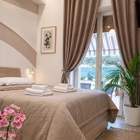 Terrazza Garibaldi 4* Napoli